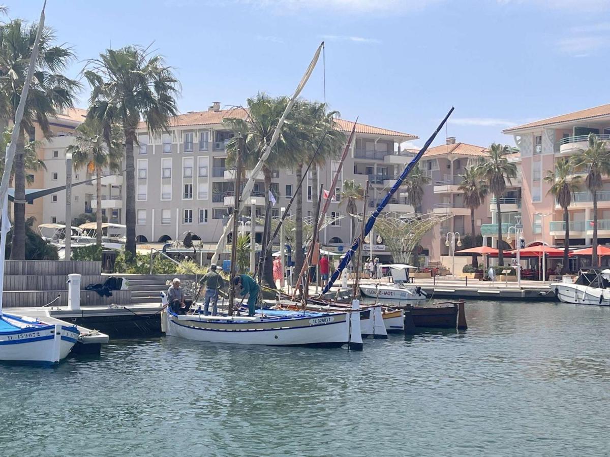 Frejus: Appt 2P, 5 Pers, Piscine, Plage A 150M, Parking, Animaux Ok - Fr-1-226A-357 Екстер'єр фото